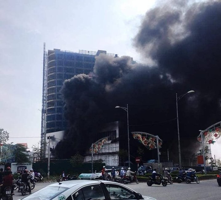 42344860_245601162796569_7767321833669394432_n