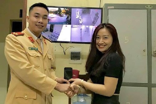 tra-lai-cua-roi-BWPW