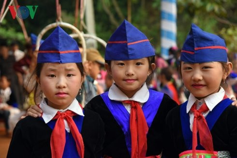 cac_em_hoc_sinh_phan_khoi_vov__pvrk 16