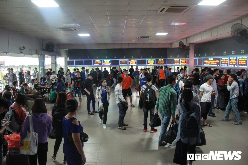 nguoi-dan-ve-que-nghi-le-4 3