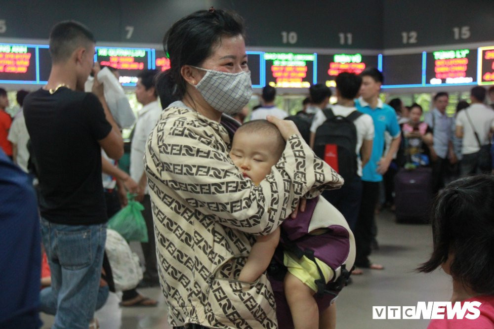 nguoi-dan-ve-que-nghi-le-7 7