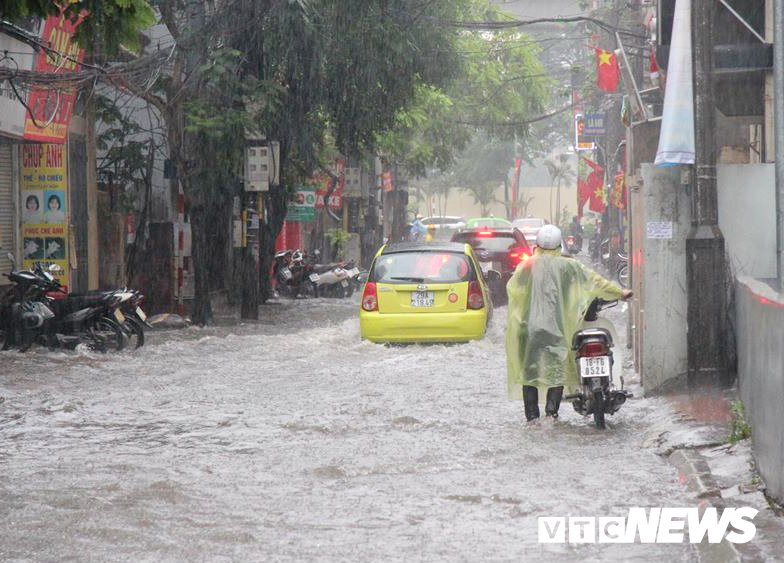 Ha-Noi-ngap-ung-1 13