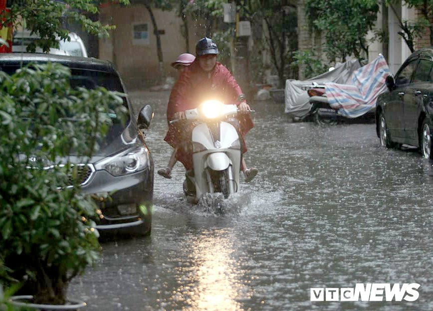 Ha-Noi-ngap-ung-7 12