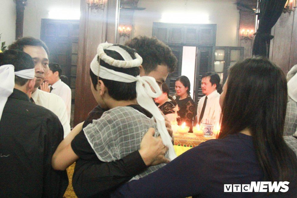 nan-nhan-bi-xe-mercedes-tong-o-ham-kim-lien-2 9