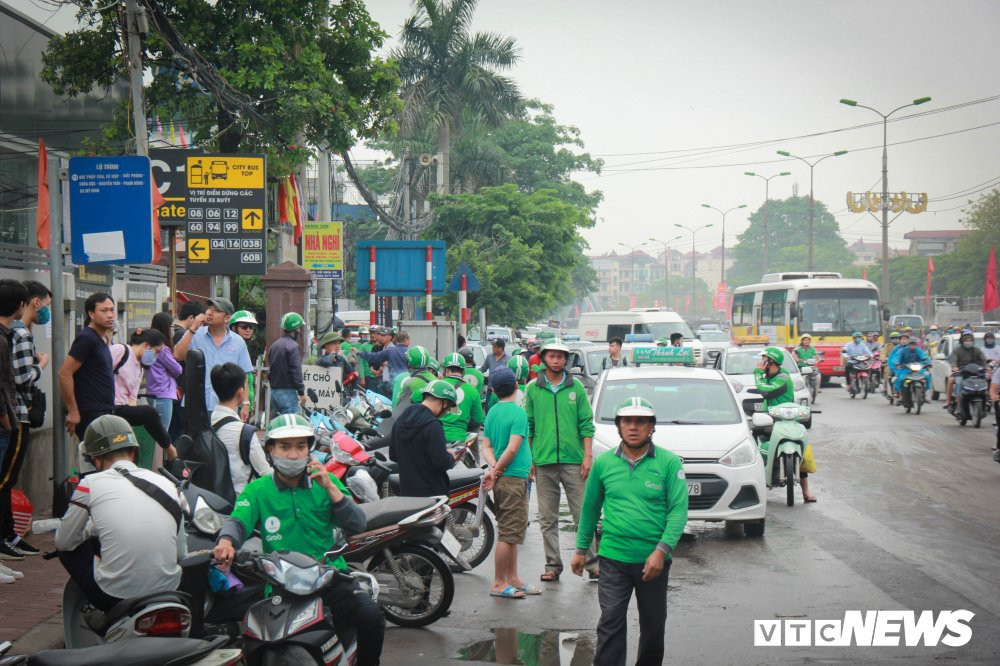 nguoi-dan-tro-lai-trung-tam-thu-do-4 12