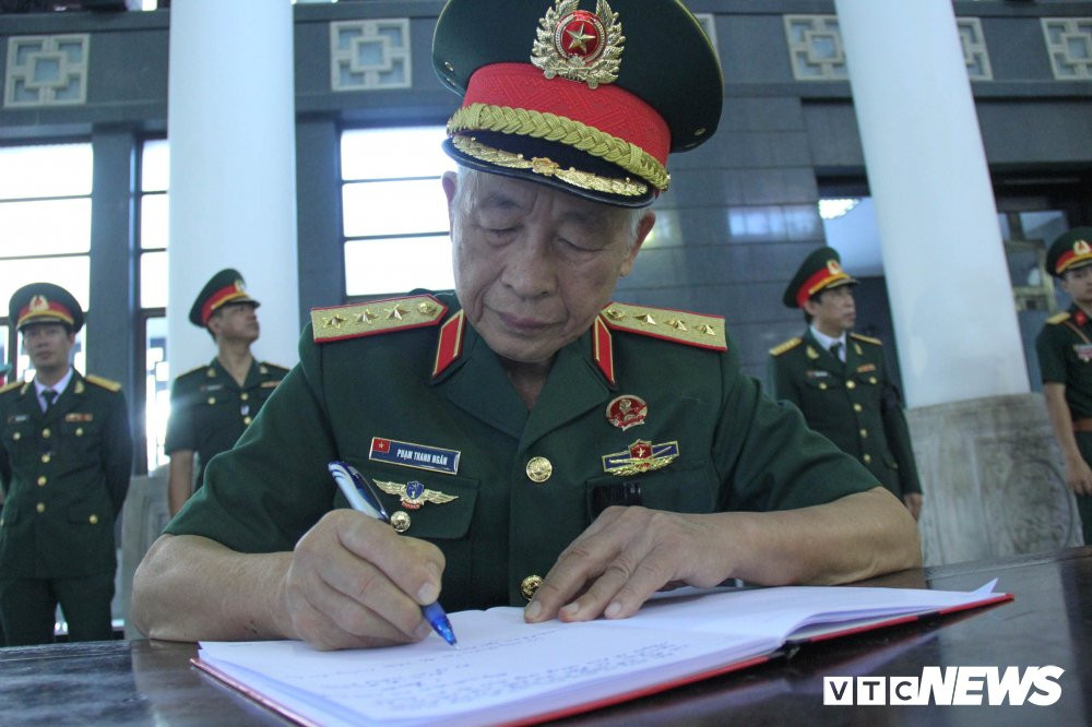 dam-tang-thieu-tuong-pham-ngoc-lan-10 13