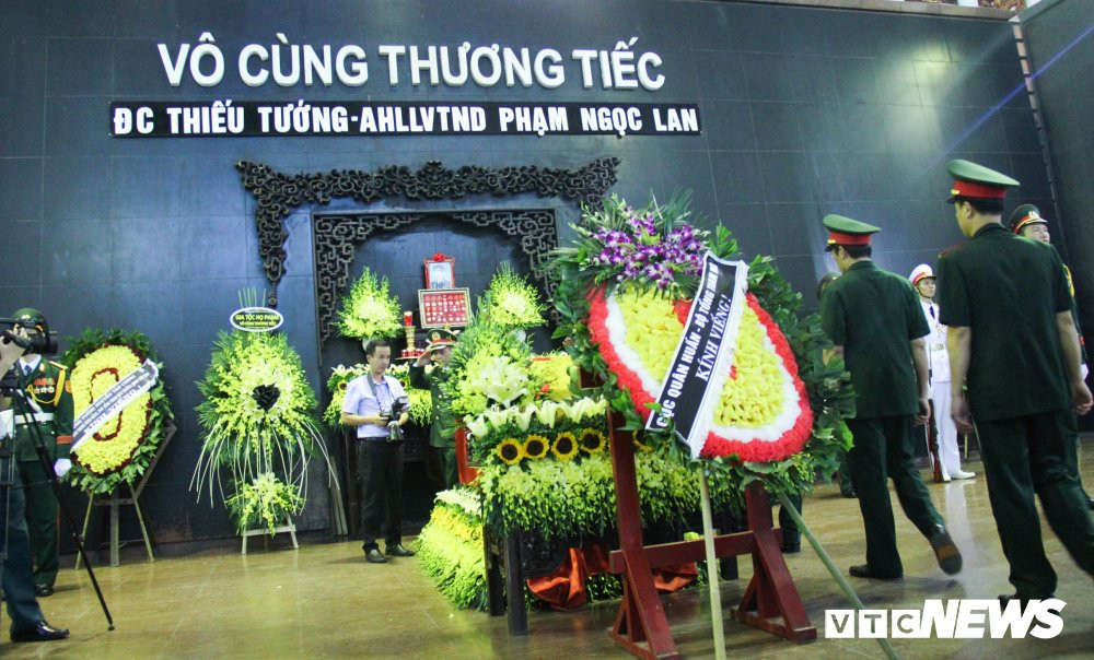 dam-tang-thieu-tuong-pham-ngoc-lan-8 23