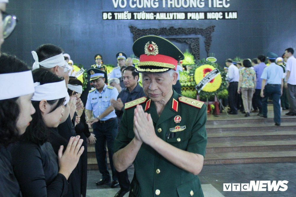 dam-tang-thieu-tuong-pham-ngoc-lan-9 21