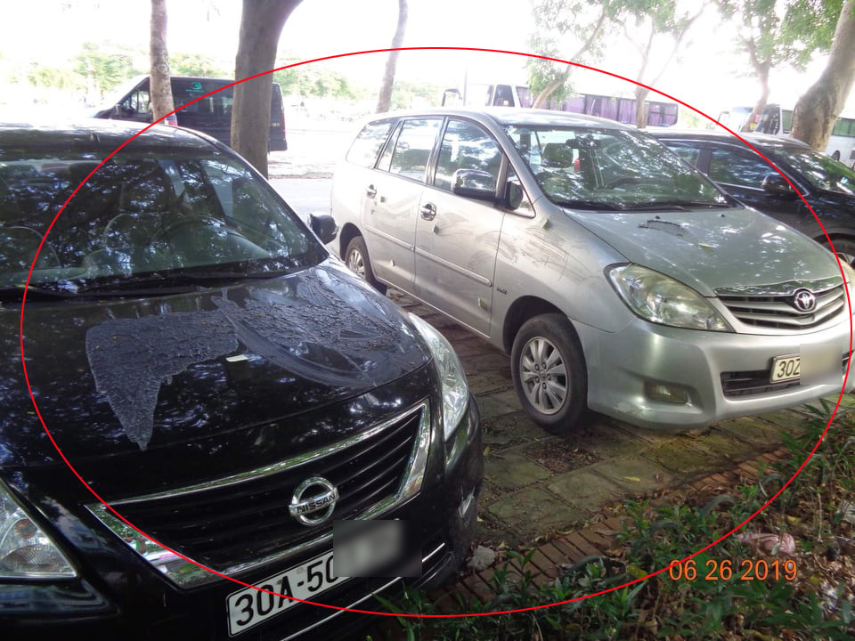 doi-a-xit-vao-xe-o-to-2