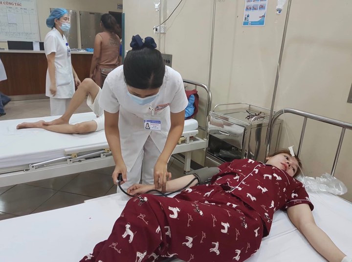 24-nguoi-nhap-vien-nghi-ngo-doc-thuc-an