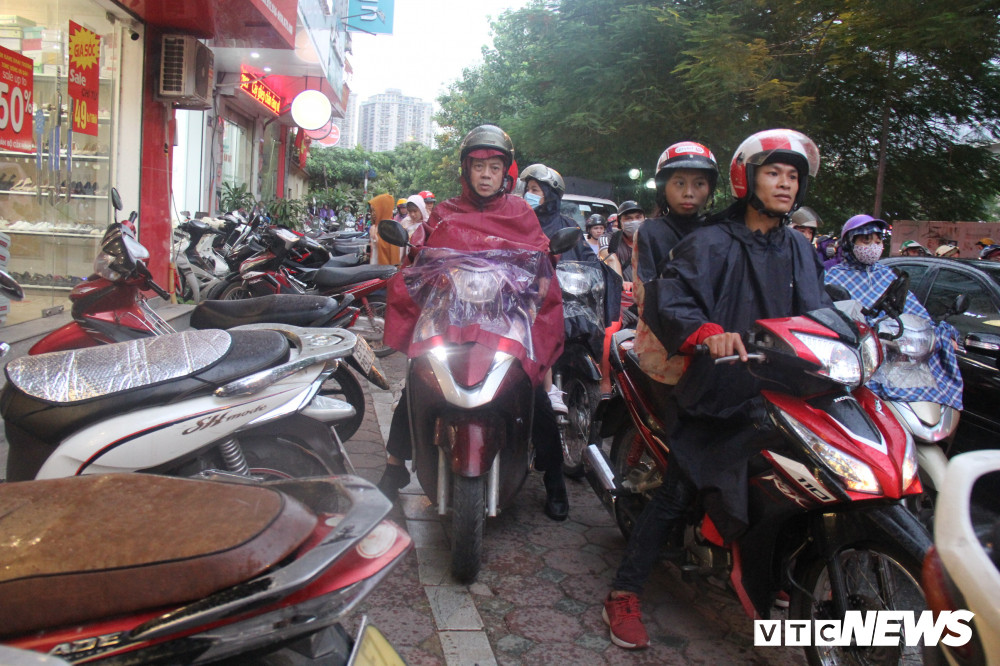 y-thuc-kem-cua-nguoi-dan-khi tham-gia-giao-thong-1- (3) 3