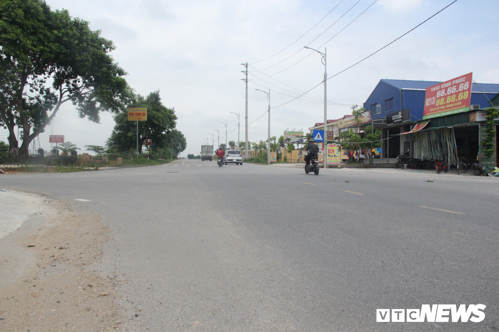 nga-tu-tu-than-o-vinh-phuc-1-1- (4)