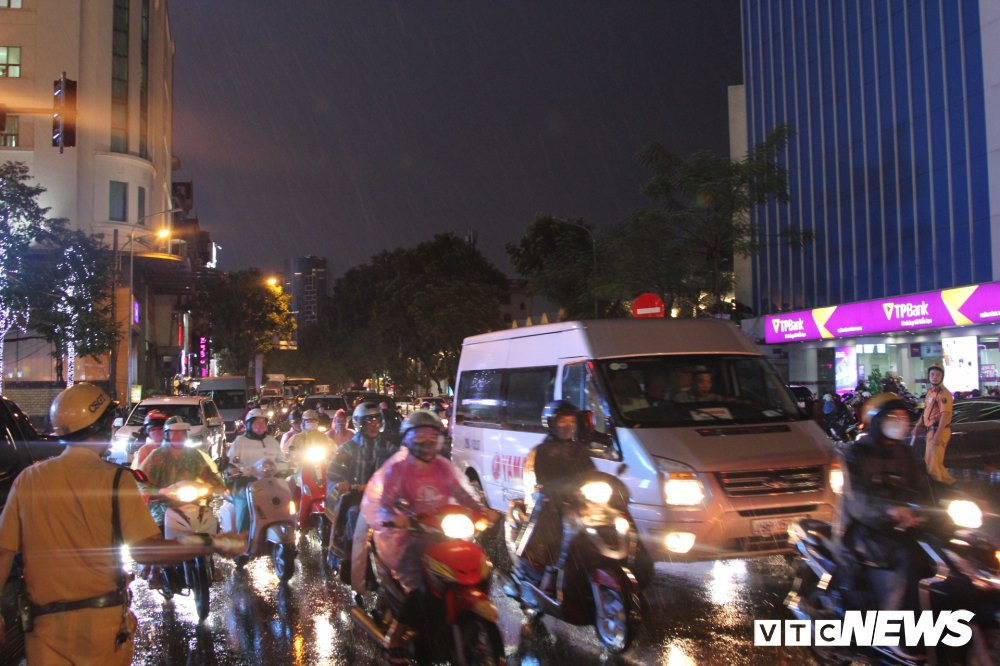 canh-sat-giao-thong-1-1- (7) 7