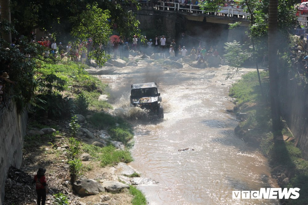 dua-xe-dia-hinh (14) 7