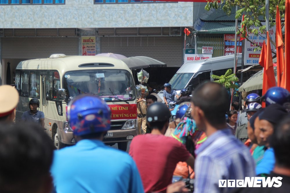 dua-xe-dia-hinh-hoang-su-phi (15) 15