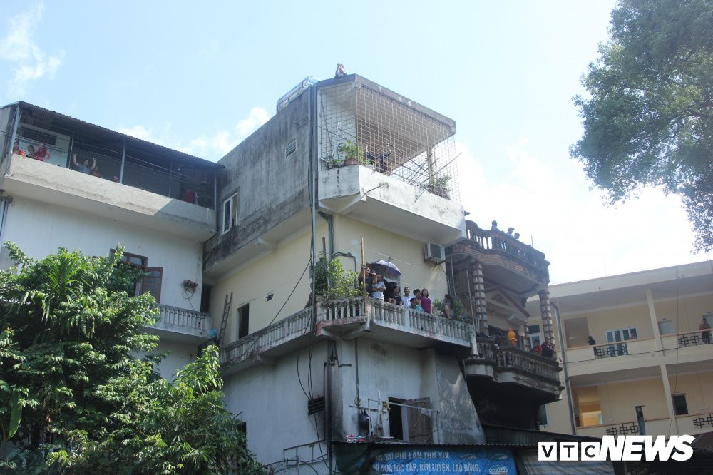 dua-xe-dia-hinh-hoang-su-phi (7) 10