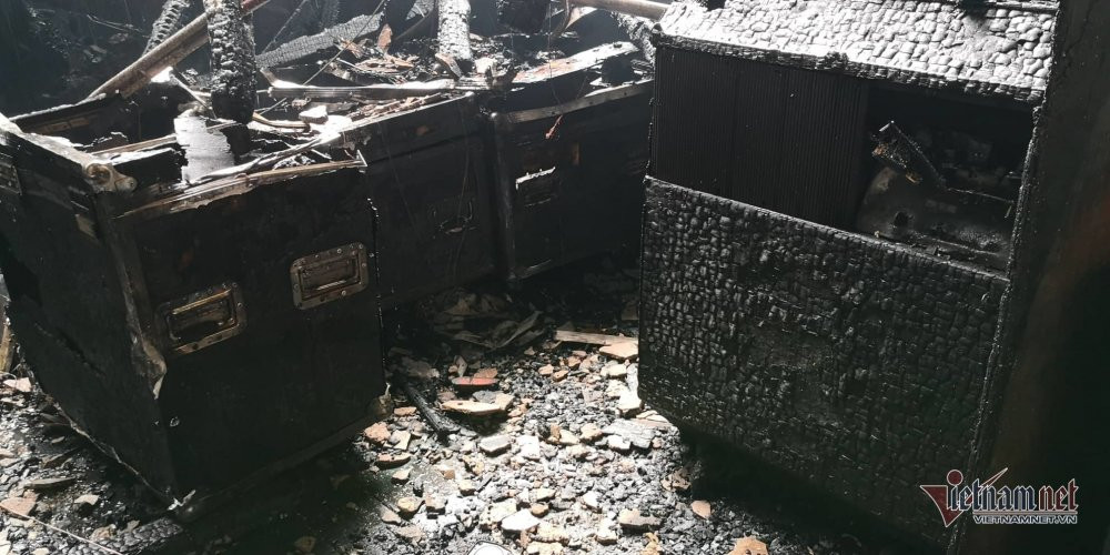 chay-hoi-truong-cung-van-hoa-huu-nghi-viet-xo-sap-mai-vom-san-khau-chinh-2 6