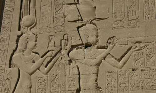 ven-man-chuyen-tinh-ai-dong-troi-cua-nu-hoang-ai-cap-cleopatra