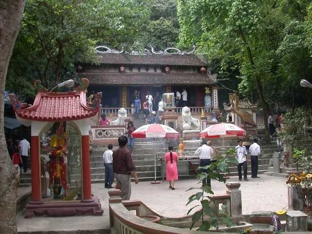 Du-lich-den-ong-hoang-muoi