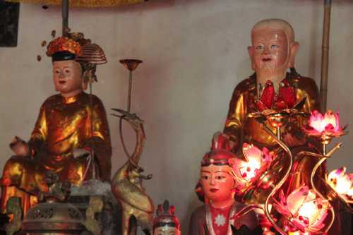 chuyen-ly-ky-o-mieu-tho-su-hoc-co-nhat-viet-nam-hinh-2