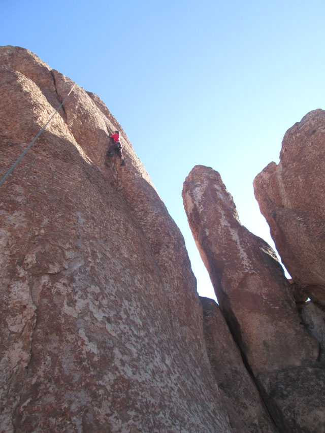 1455023987-3-tham-hiem-nui-me-tin