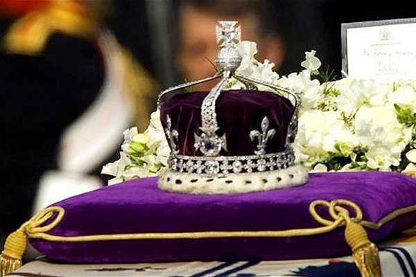 loi-nguyen-chien-tranh-cua-vien-kim-cuong-Koh-i-Noor600x400