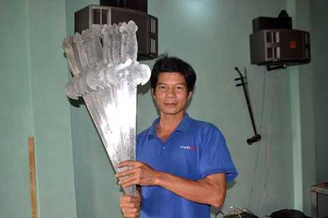 2f06c94b-32c1-489a-86f6-d97a8ef4f674