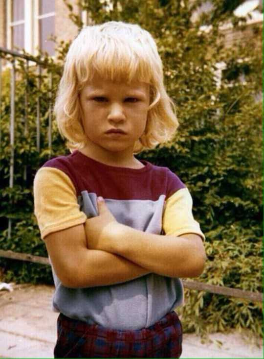 anh_phu_1_bergkamp_xavx