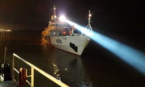 tim-kiem-casa-212-xac-minh-vat-the-la-troi-tren-bien-bach-long-vi-hinh-2-1135