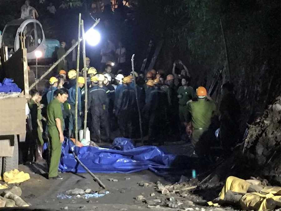 da-tim-thay-2-nan-nhan-vu-sap-lo-than-o-hoa-binh-11-194344