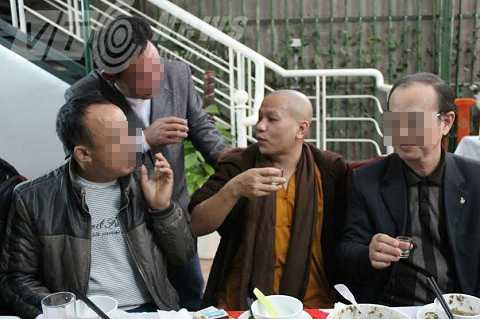 chuyen-ong-su-dai-nao-cua-chua-o-hai-duong-su-bien-mat-chu-no-ta-hoa-3