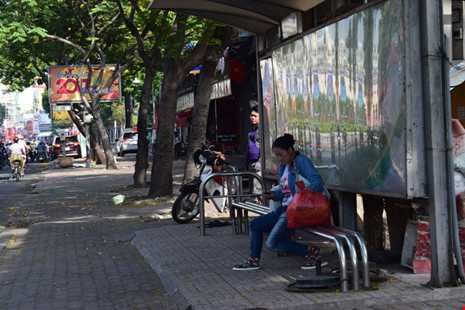 Sài Gòn thênh thanh, bình lặng trong sáng đầu năm - ảnh 5