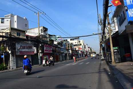 Sài Gòn thênh thanh, bình lặng trong sáng đầu năm - ảnh 3