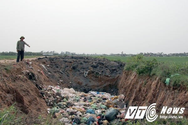 Hinh anh Nguoi chet 'song chung' voi rac thai hoi thoi o Hai Phong 13