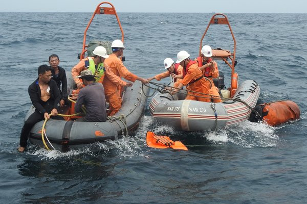 Hinh anh Vu chim tau ca tai vung bien Hai Phong, 2 thuyen vien vua duoc tim thay