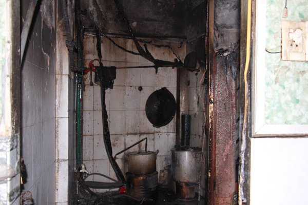 Hinh anh Chay quan banh cuon, 3 nguoi nhap vien o Hai Phong 3