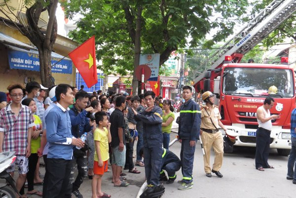 Hinh anh Chay quan banh cuon, 3 nguoi nhap vien o Hai Phong 6