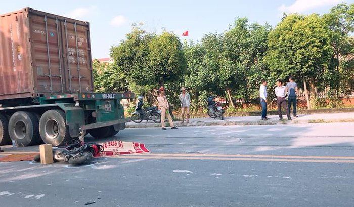 43415144_1909309395856916_4798258289664065536_n