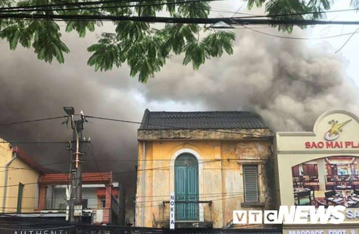 54423267_297804224228627_8124715678801330176_n copy