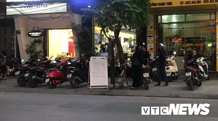 co noi con cong khai 'niem yet' gia trong xe le hoi hoa phuong do