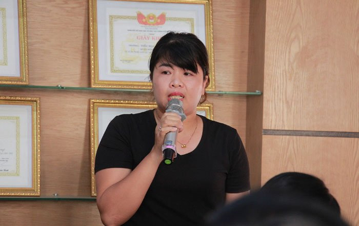 Chi nguyen nhu anh - me hoc sinh bi co giao danh phat bieu 3