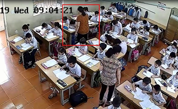 nu giao vien chu nhiem lop 2A7