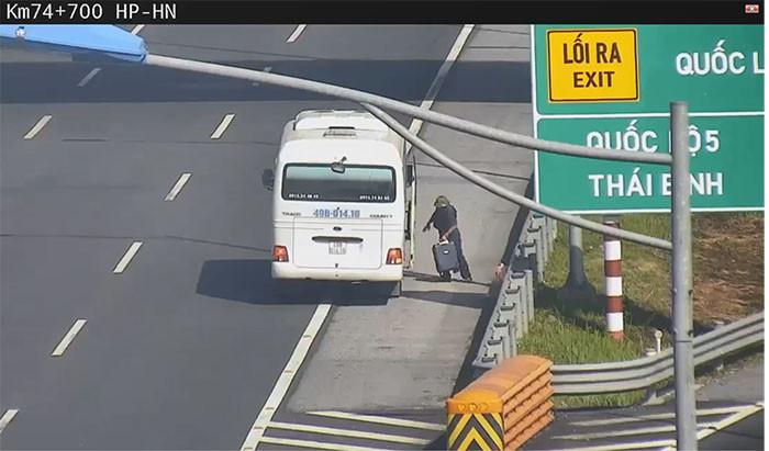 tra khach tren cao toc ha noi - hai phong