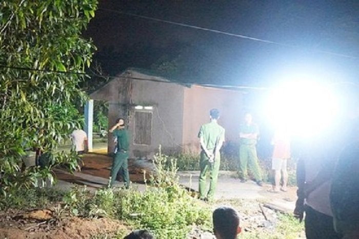 con re sat hai bo vo