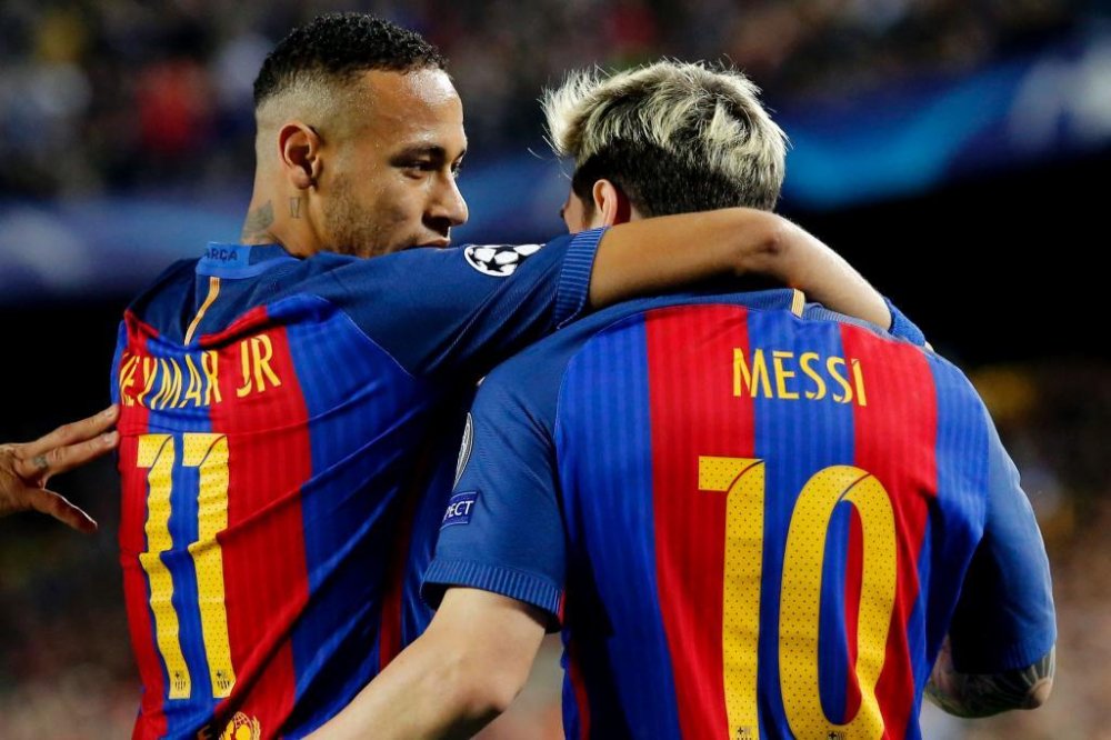 Image hình ảnh hình ảnh hình ảnh hình ảnh hình ảnh hình ảnh hình ảnh Neymar - Sự thật sau bức ảnh 'Messi đẩy Neymar khỏi Barcelona'