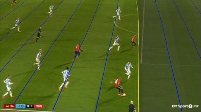 man united mata huddersfield