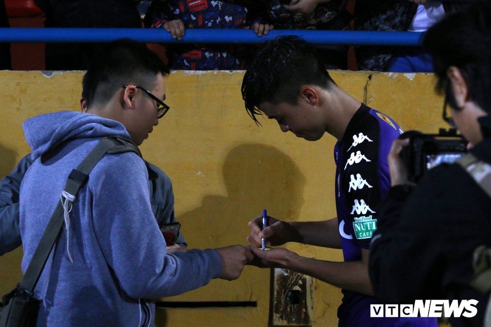 Ha Noi Hai Phong Owker Duy Manh Van Hau Quang Hai (1)