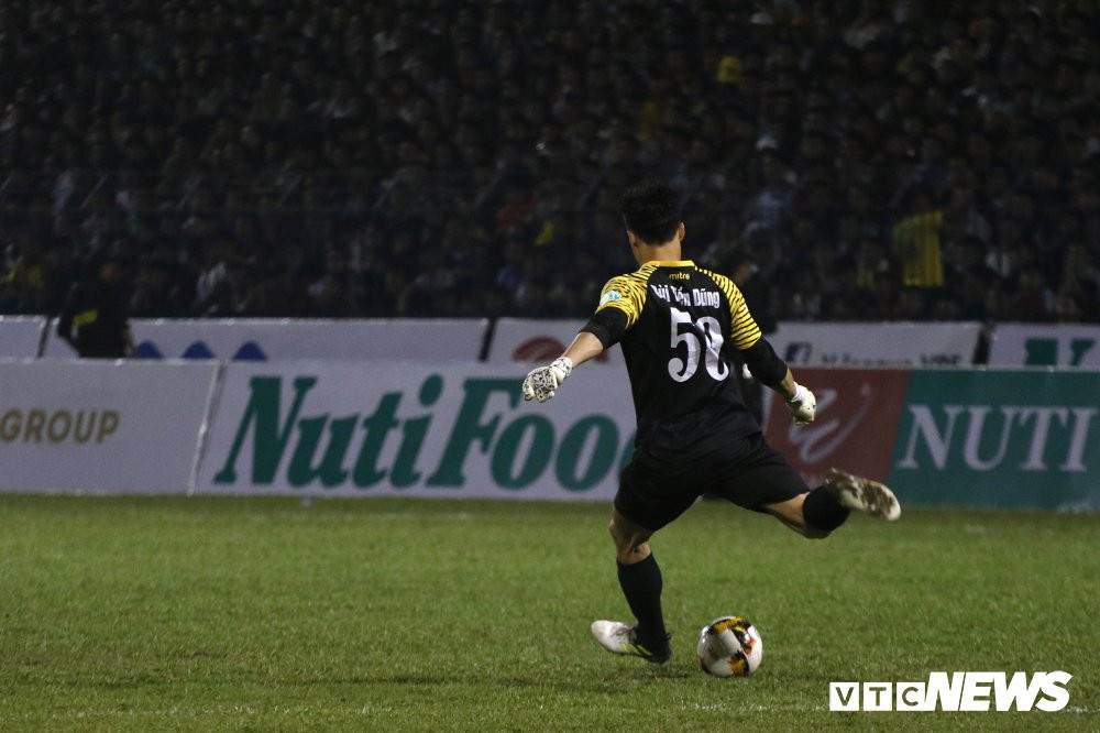 Bui Tien Dung FLC Thanh Hoa TPHCM (11) 11