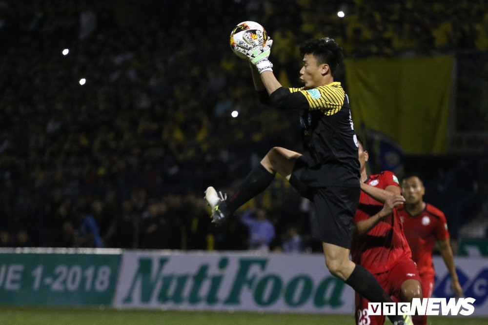 Bui Tien Dung FLC Thanh Hoa TPHCM (4) 3