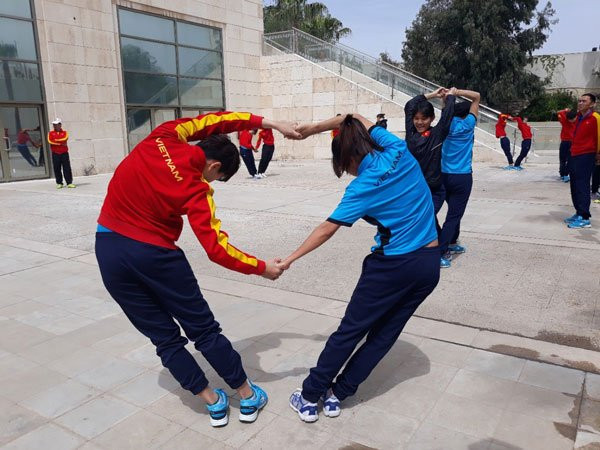 DT nu Viet Nam (1) 7